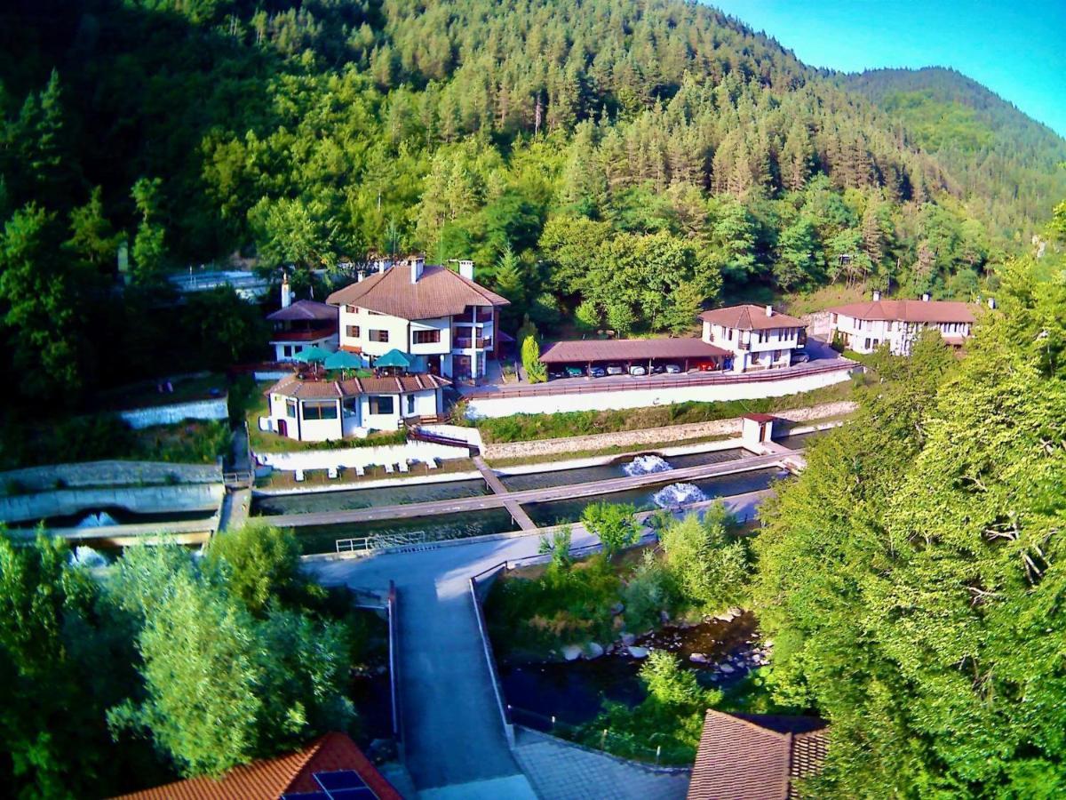 Fisherman'S Hut Family Hotel Beden Buitenkant foto