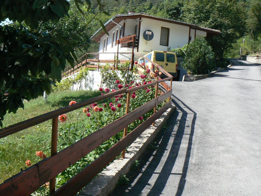 Fisherman'S Hut Family Hotel Beden Buitenkant foto