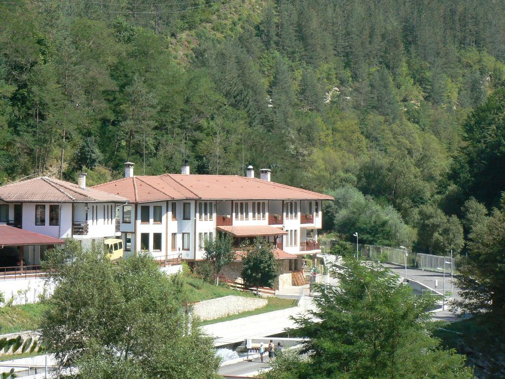 Fisherman'S Hut Family Hotel Beden Buitenkant foto