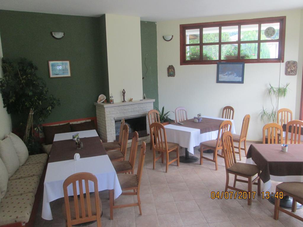 Fisherman'S Hut Family Hotel Beden Buitenkant foto