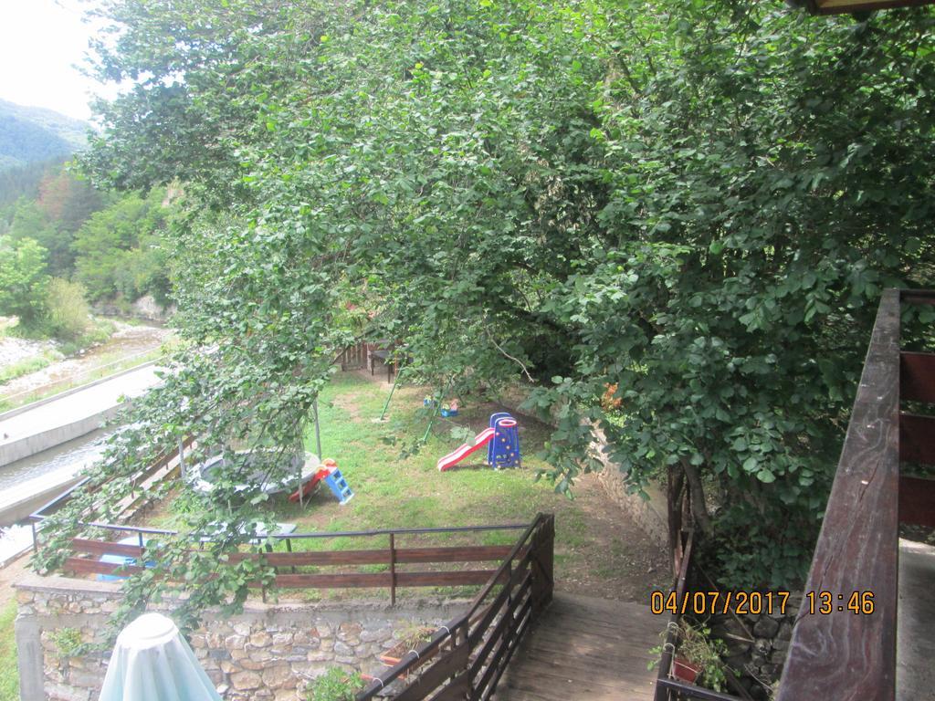 Fisherman'S Hut Family Hotel Beden Buitenkant foto